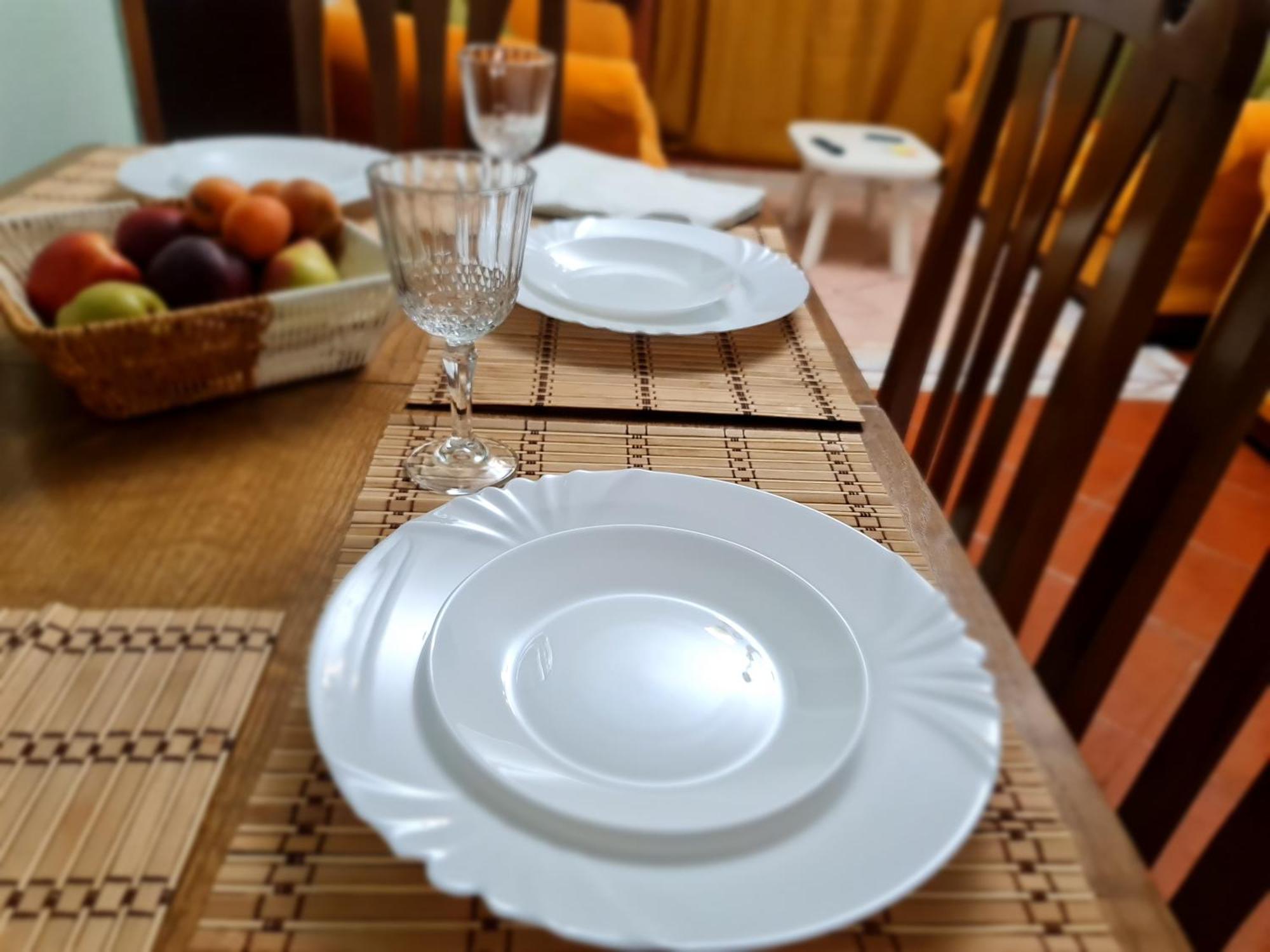 Calmly, Spacious Apartment Next To Usa Embassy Τίρανα Δωμάτιο φωτογραφία